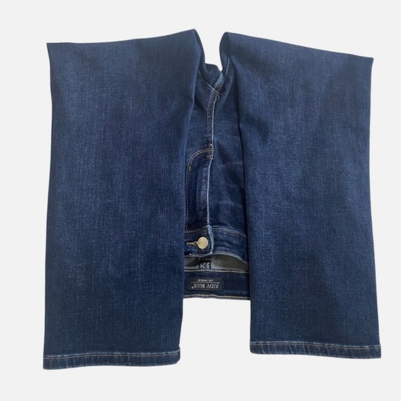 Judy Blue 9/29 Relaxed Cropped Fit Dark Wash Distressed Mid Rise Jeans - Picture 5 of 8